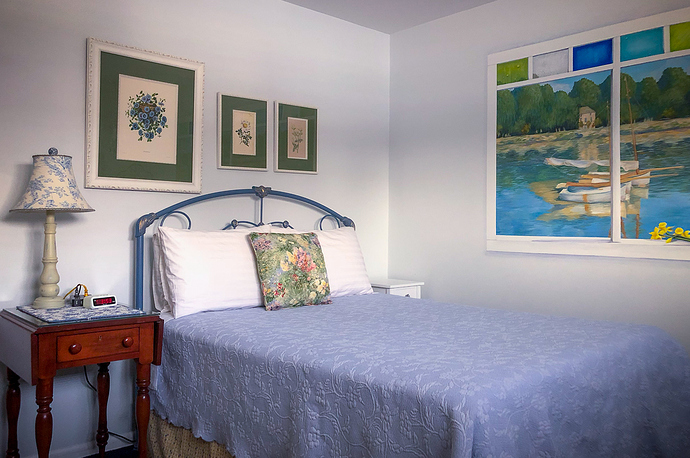 Monet bedroom Airbnb 01-2018_IMG_0844_banner