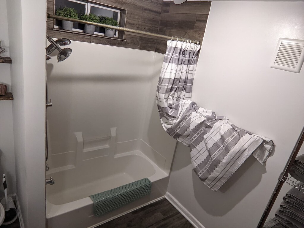 How to leave a shower curtain AirBnB hosts forum